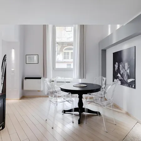 Piazza Margana Private