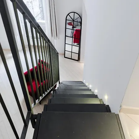 Piazza Margana Private Διαμέρισμα *